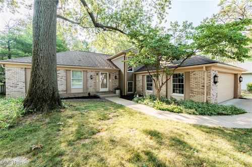 2271 Augusta Court, Westlake, OH, 44145 | Card Image
