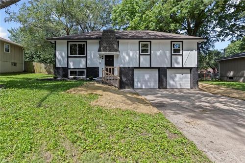 1719 Sw 5th St, Blue Springs, MO, 64014-3903 | Card Image