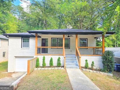 495 Woods Drive Nw, House other with 4 bedrooms, 3 bathrooms and 1 parking in Atlanta GA | Image 2