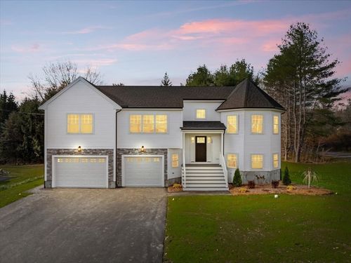 120 South St E, Raynham, MA, 02767-1042 | Card Image