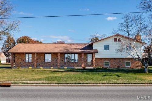 1220 Hanover St, Germantown, IL, 62245-1903 | Card Image