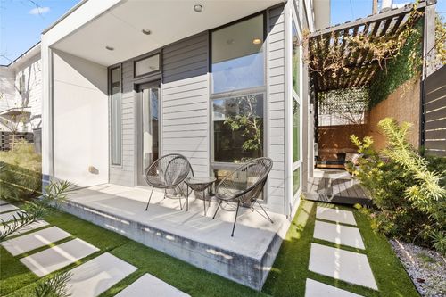 b-1904 E 17th St, Austin, TX, 78702-1222 | Card Image