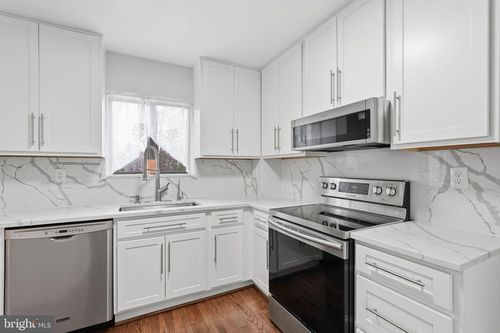 11825 Coopers Ct, RESTON, VA, 20191-2303 | Card Image