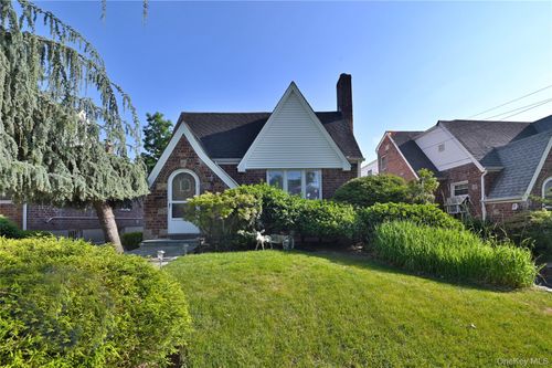 249-48 Rushmore Ter, Little Neck, NY, 11362-1326 | Card Image