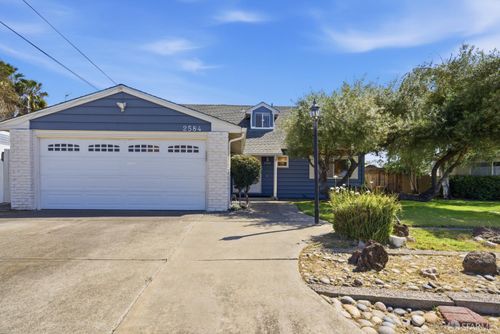 2584 Phelan Ave, Hayward, CA, 94545-4860 | Card Image