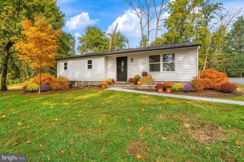 761 2nd Ave, MANCHESTER, PA, 17345-9730 | Card Image