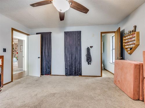 324 W Seward Rd, Guthrie, OK, 73044-7806 | Card Image