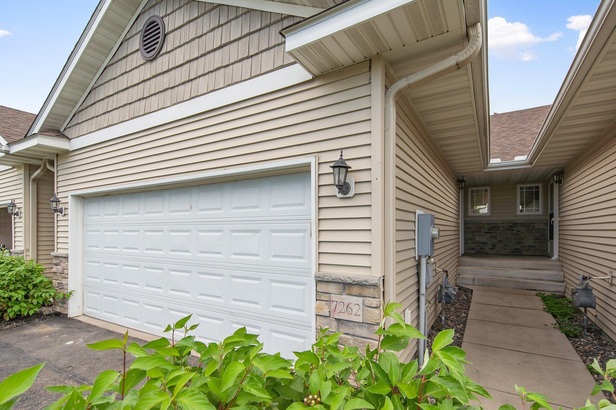 Kahler Cir, Albertville, MN 55301