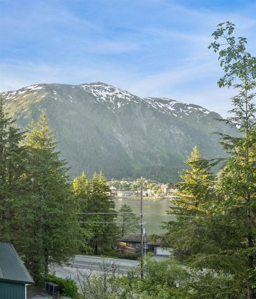 2800A Peters Lane, Juneau, AK, 99801 | Card Image