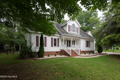 830 Driftwood Dr, Greenville, NC, 27858-9570 | Card Image