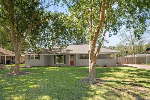 6677 Landmor Dr, Greenwell Springs, LA, 70739-4340 | Card Image