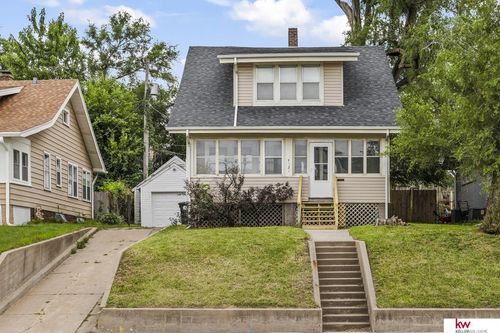 4323 Leavenworth St, Omaha, NE, 68105-1031 | Card Image