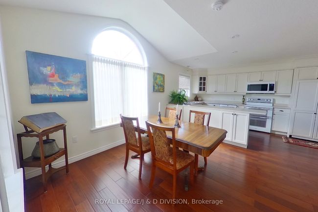 310 - 1742 Ravenwood Dr, Condo with 3 bedrooms, 3 bathrooms and 2 parking in Peterborough ON | Image 7