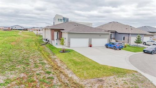 {{alt}} | Card Image