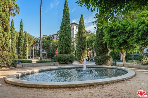 217-6400 Crescent Park E, Playa Vista, CA, 90094-2340 | Card Image