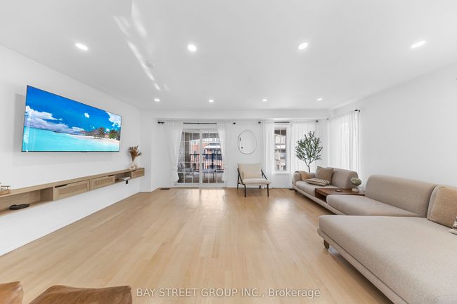 112 Barnham St, House attached with 5 bedrooms, 4 bathrooms and 2 parking in Ajax ON | Image 24