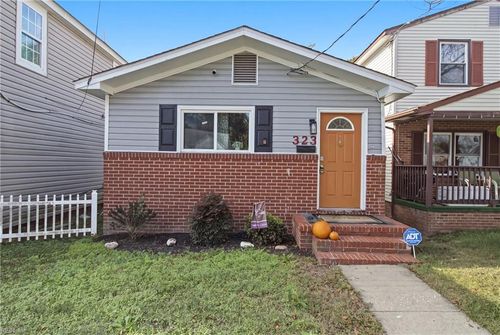 323 Pine Ave, Newport News, VA, 23607-4938 | Card Image