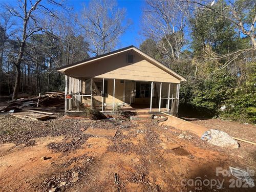 527 Moore St, Wadesboro, NC, 28170-2503 | Card Image