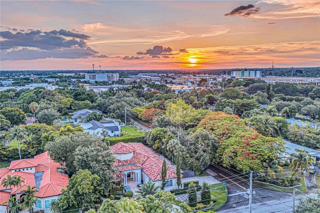 13400 Sw 83 Rd Ave, House other with 4 bedrooms, 6 bathrooms and null parking in Pinecrest FL | Image 48