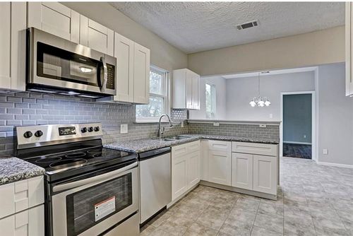 4137 Galesburg St, Houston, TX, 77051-2441 | Card Image