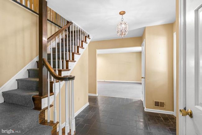 2 Stevenage Cir, House other with 5 bedrooms, 3 bathrooms and null parking in ROCKVILLE MD | Image 10