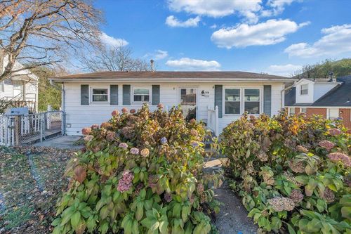 923 Morehead Ave Se, Roanoke, VA, 24013-2723 | Card Image