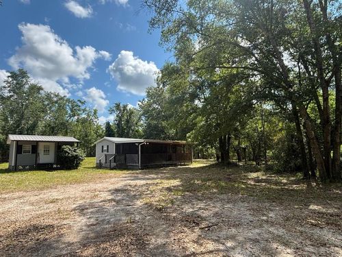 423 Nw Bright Lake Ct, White Springs, FL, 32096-7230 | Card Image