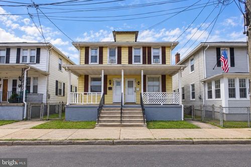 240 Filmore St, RIVERSIDE, NJ, 08075-3222 | Card Image