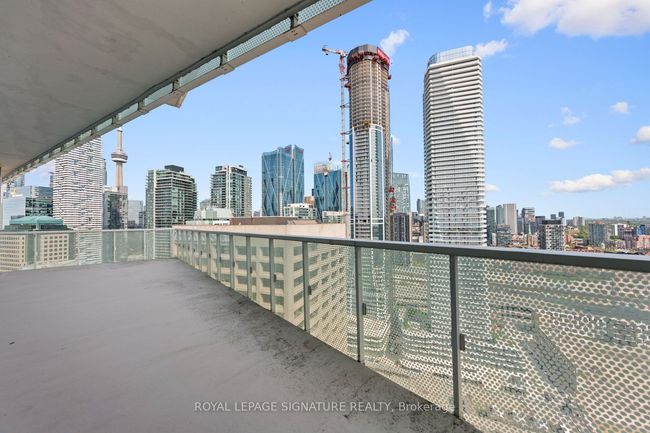 3305 - 15 Queens Quay E, Condo with 3 bedrooms, 2 bathrooms and 1 parking in Toronto ON | Image 27