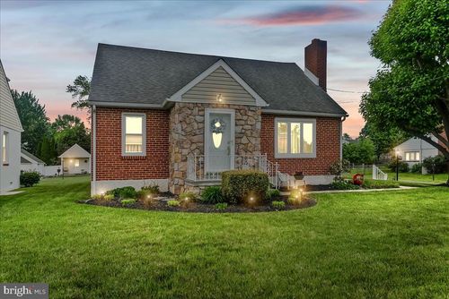 4114 Naamans Creek Rd, UPPER CHICHESTER, PA, 19061-2421 | Card Image