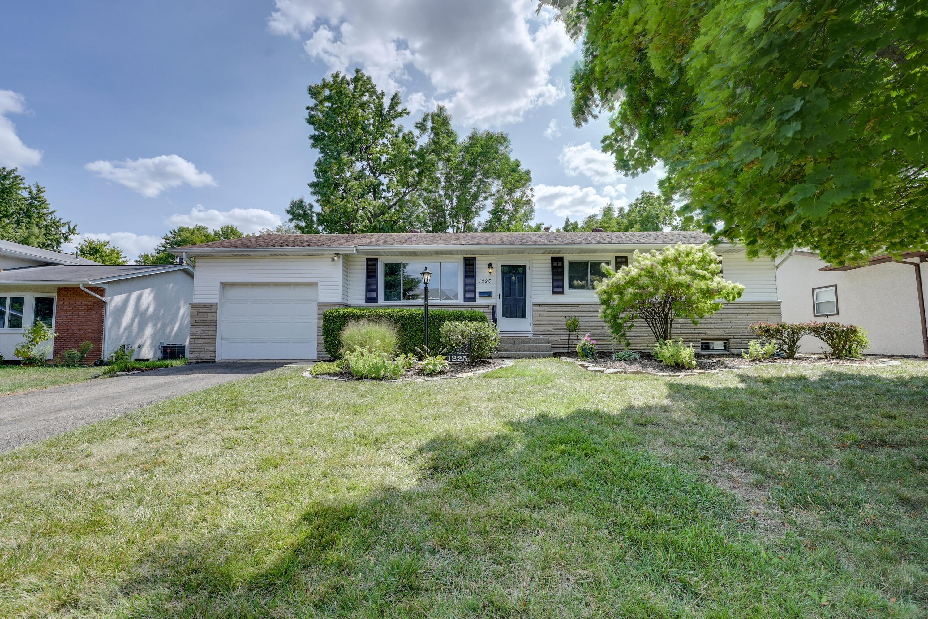 Ironwood Dr, Columbus, OH 43229