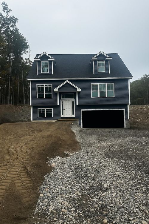 1-10 Mica Dr, Raymond, NH, 03077-2372 | Card Image