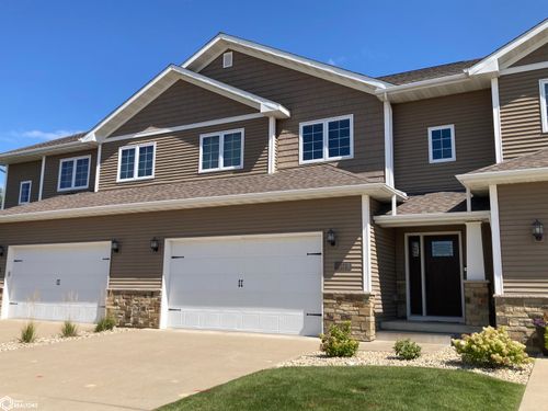 5178 Deerfield Dr, Burlington, IA, 52601-2507 | Card Image