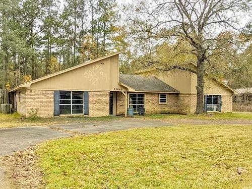 13645 Moss Hill Dr, Bevil Oaks, TX, 77713-9495 | Card Image