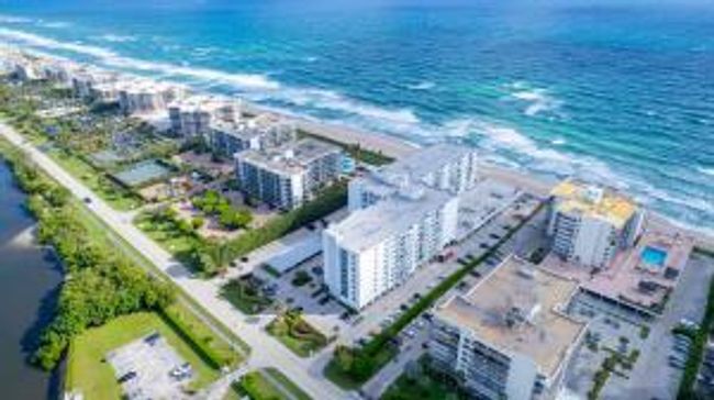 APT-401 - 3450 S Ocean Blvd, Condo with 2 bedrooms, 2 bathrooms and null parking in Palm Beach FL | Image 49