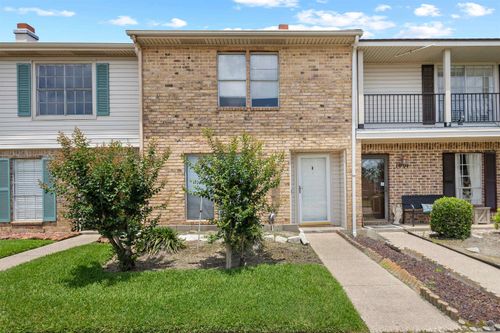 1003 Park Meadow Dr, Beaumont, TX, 77706-3923 | Card Image