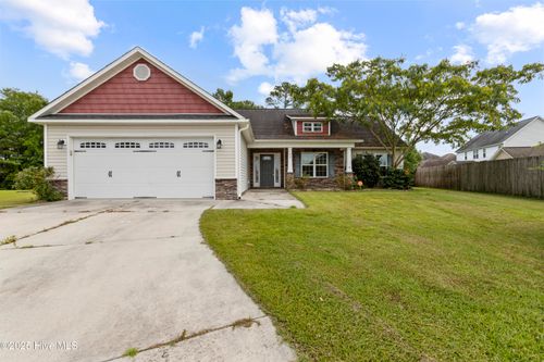 102 Dahlia Ln, Jacksonville, NC, 28546-4646 | Card Image