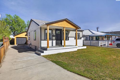 810 Smith Ave, Richland, WA, 99352-3750 | Card Image