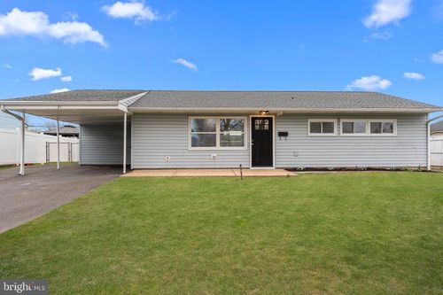 31 Pleasant Ln, LEVITTOWN, PA, 19054-3710 | Card Image