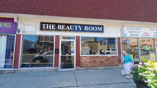 9 Chambers St, Smiths Falls, ON, K7A2Y2 | Card Image