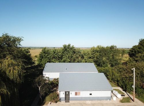 29005 1100 East Rd, Blackstone, IL, 61313-9602 | Card Image