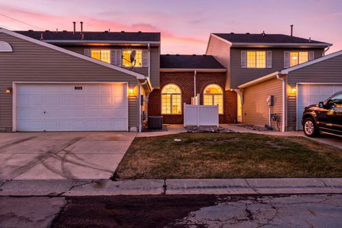 1012 Larkspur Ln, Waconia, MN, 55387-1048 | Card Image