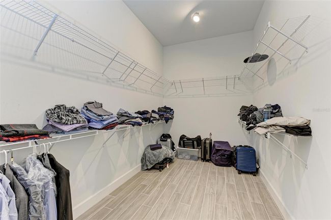 7113 Gradford Ct, House other with 3 bedrooms, 4 bathrooms and null parking in Lakewood Ranch FL | Image 32