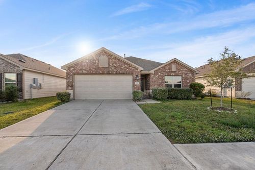 634 W Fairway Lake Dr, Alvin, TX, 77511-1023 | Card Image