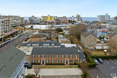 414 19th St, Virginia Beach, VA, 23451-3304 | Card Image