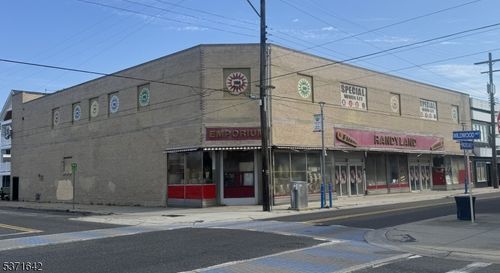 3210 Pacific Ave, Wildwood, NJ, 08260-4951 | Card Image