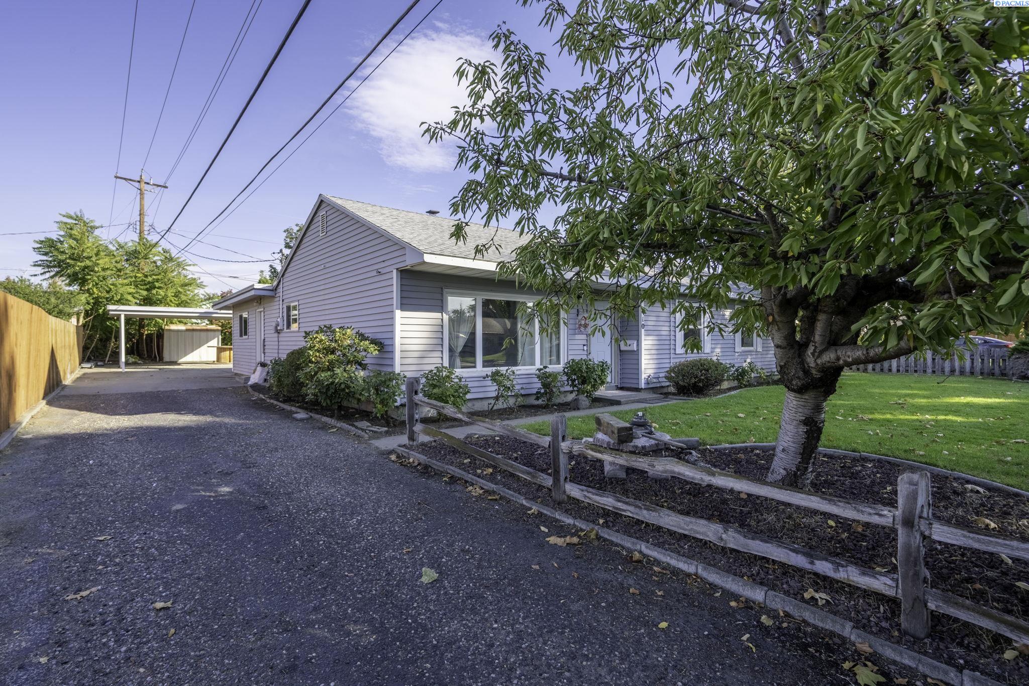 Cottonwood Dr, Richland, WA 99352
