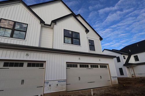 5504 Fawnsbury Ct, Powell, OH, 43065-9964 | Card Image