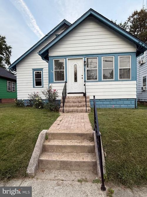 352 Allen Ave, SALEM, NJ, 08079-1168 | Card Image