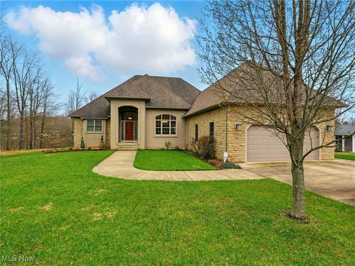 1497 Morning Star Dr, Roaming Shores, OH, 44084-9621 | Card Image